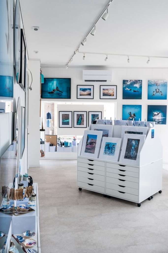 Tirages d'art en édition limitée exposés à la galerie AQUA